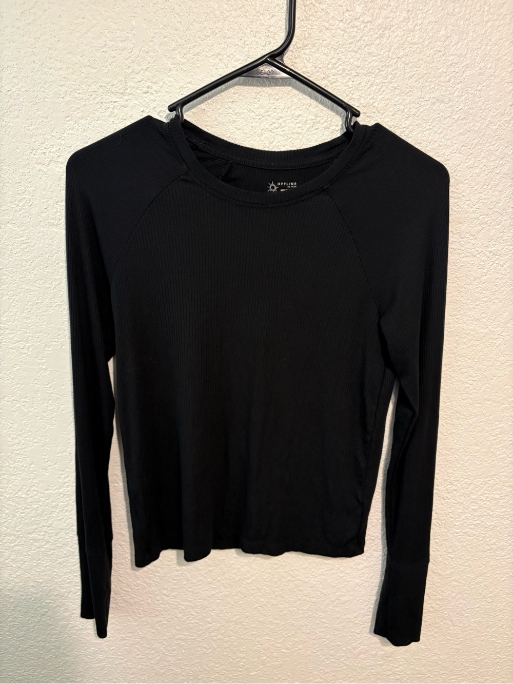 Aerie Offline Black Long-Sleeve Ribbed Crewneck Top Thumb Holes S